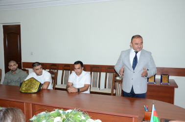 Saatlıda əslən Saatlı rayonundan olan dünya çempionu Elbəy Alışovla görüş keçirilib