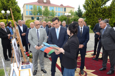 Saatlı rayonunda Ulu Öndər Heydər Əliyevin anadan olmasının 103 illiyinə həsr olunmuş sərgi təşkil edilib