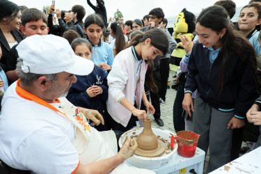 Saatlıda gənclərin peşə seçiminə həsr olunan “PeşəFest-2026” keçirilib