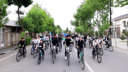 Saatlı rayonunda Ulu Öndər Heydər Əliyevin anadan olmasının 103-cü ildönümü münasibətilə veloyürüş keçirilmişdir.